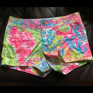Lilly Pulitzer Lovers Coral Callahan Shorts